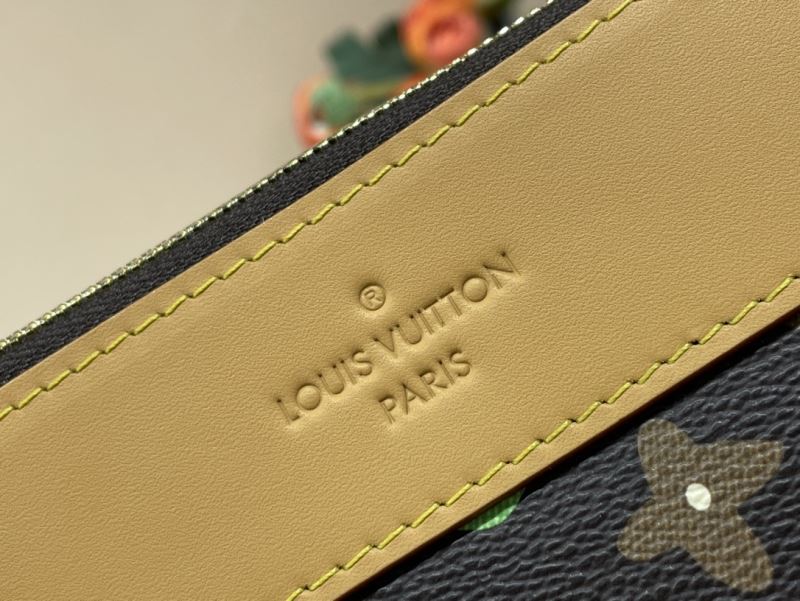 Louis Vuitton Clutch Bags